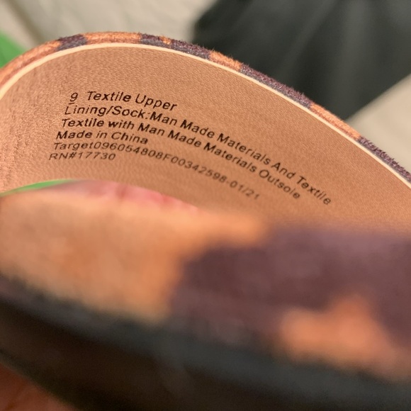 Block heel sandals NWT - Picture 8 of 11